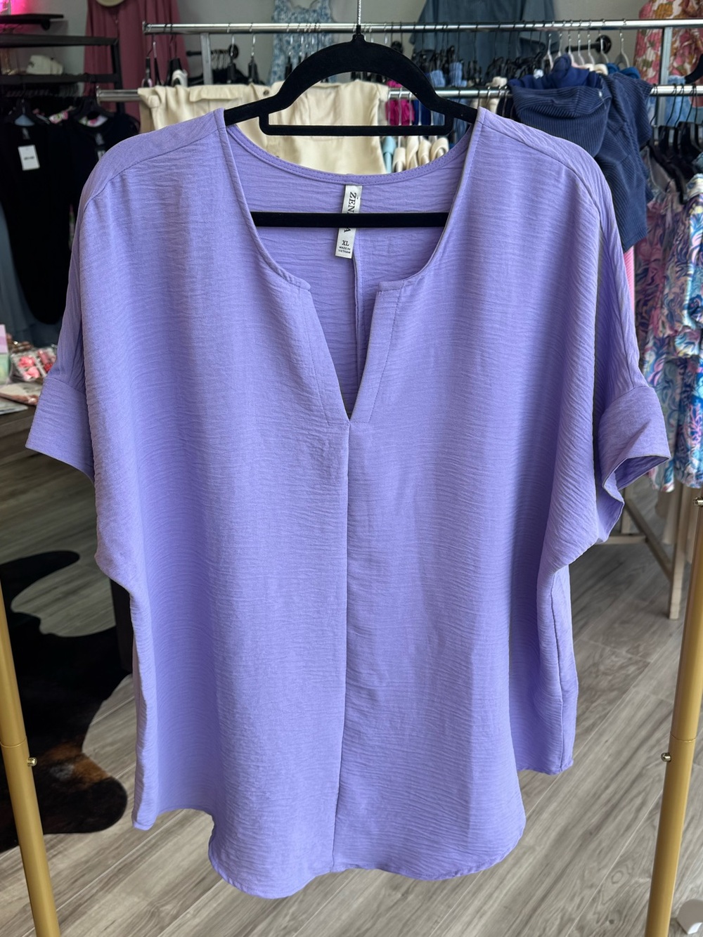 Zenana Outfitters Lilac Split V-Neck Short Sleeve Blouse‎